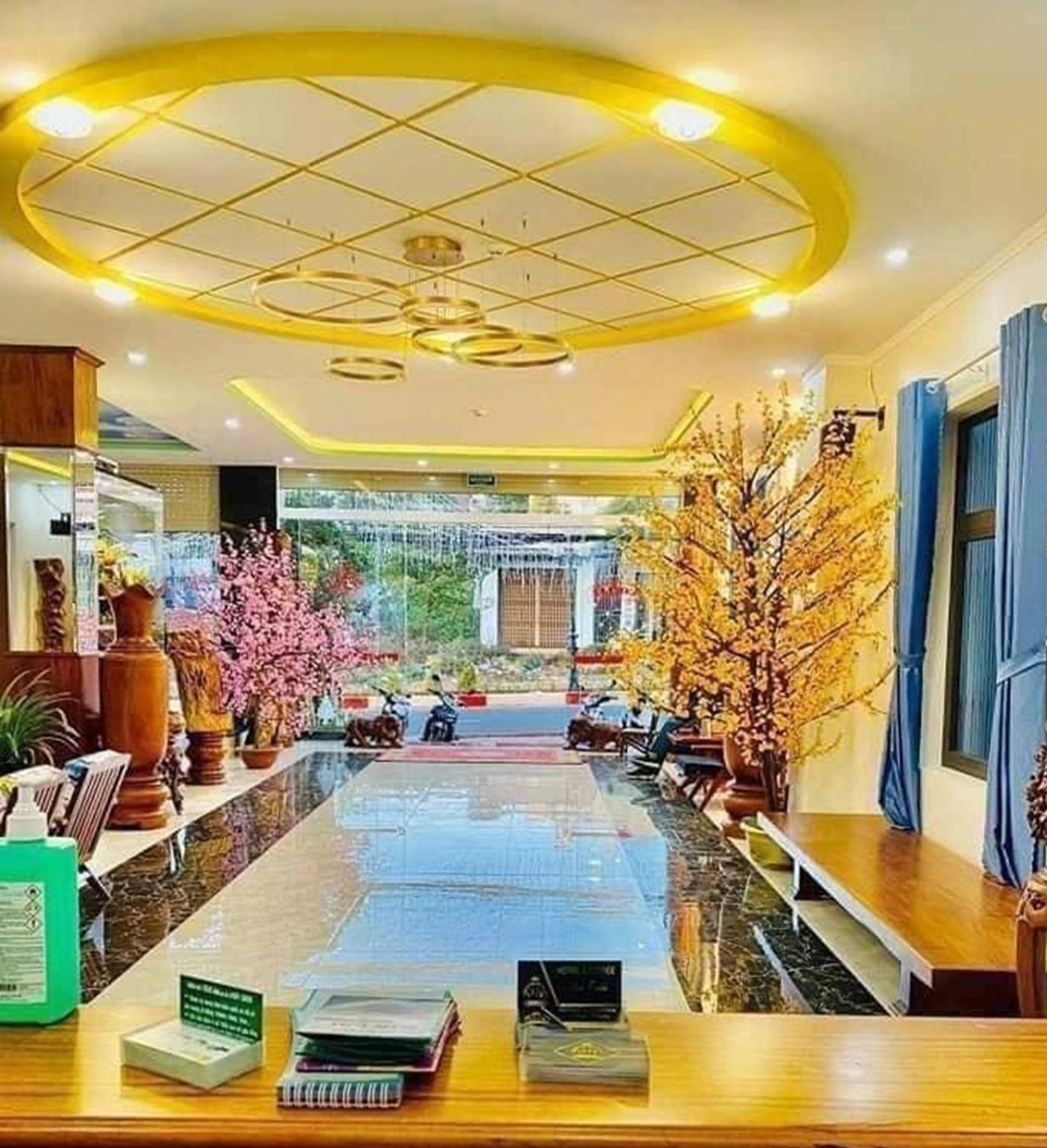 Anh Tuan Hotel & Coffee - Pleiku, Gia Lai Eksteriør bilde